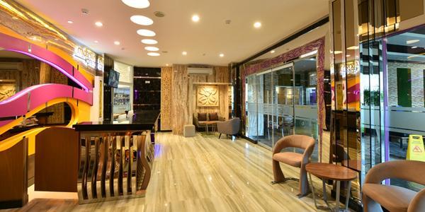 Отель Midtown Xpress Balikpapan Экстерьер фото